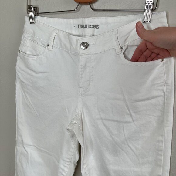 Maurices Womens White Cropped Mid Rise Denim Jeans Size 10 - Picture 8 of 9